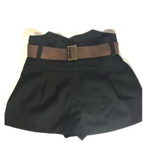 NWT Black belted Highwaisted Shorts